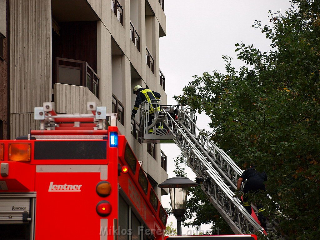 Feuer Kueche Koeln Neu Brueck Heinrich Lerschstr P313.JPG